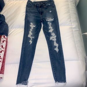 American Eagle High Waisted Jeans